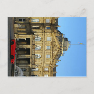 Carte Postale Un luxe voiture sportive rouge des Maranello