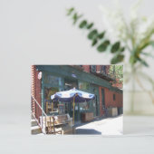 Carte Postale Un magasin de pain français à Brooklyn (Debout devant)