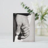 Carte Postale Un père confiant l'amour protecteur (Debout devant)