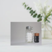 Carte Postale Un sel et une batterie (Debout devant)