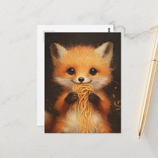 Carte Postale Un super mignon bébé renard rouge mangeant spaghet (Devant/Arrière en situation)