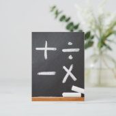 Carte Postale Un tableau de bord avec des symboles mathématiques (Debout devant)