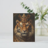 Carte Postale Un Tigre royal (Debout devant)