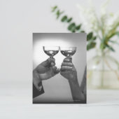 Carte Postale Un toast (Debout devant)