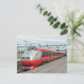 Carte Postale Un train norvégien arrive à Oslo S (Debout devant)