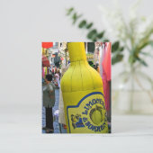 Carte Postale Un Verre ? (Debout devant)