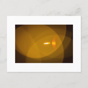 Carte Postale Une bougie brûlante
