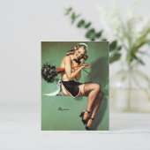 Carte Postale Une domestique française avec une double épingle (Debout devant)