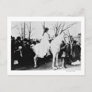 Carte Postale Une femme à cheval Parade de suffrage de la femme 