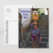 Carte Postale Une femme hindoue de Bali aux fruits (Devant / Derrière)