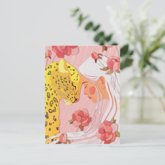 Carte Postale une fille avec un léopard (Debout devant)