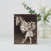 Carte Postale Une fille de cirque et un cheval (Debout devant)
