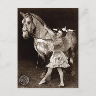 Carte Postale Une fille de cirque et un cheval