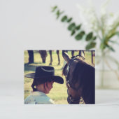 Carte Postale Une fille et son cheval (Debout devant)