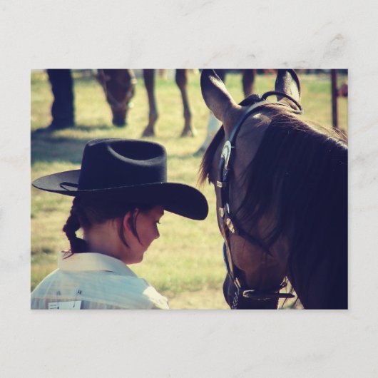 Carte Postale Une fille et son cheval (Devant)