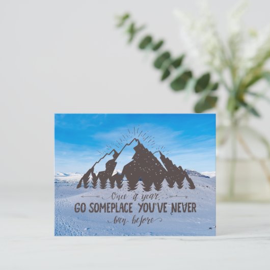 Carte Postale Une fois par an aller quelque part (Debout devant)