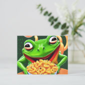 Carte Postale Une grenouille drôle aux nouilles de macaroni (Debout devant)