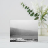 Carte Postale Une journée à la plage - Maine (Debout devant)