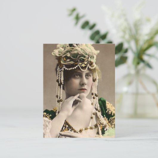 Carte Postale Une mode non (Debout devant)