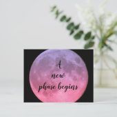 Carte Postale Une nouvelle phase commence lune rose (Debout devant)