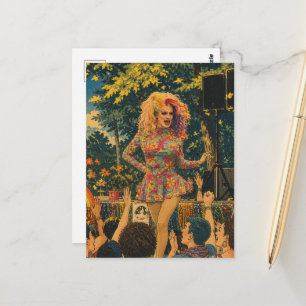 Carte Postale Une superbe drag queen dans un parc, art rétro col