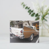 Carte Postale Une voiture classique Studebaker Silver Hawk garée (Debout devant)