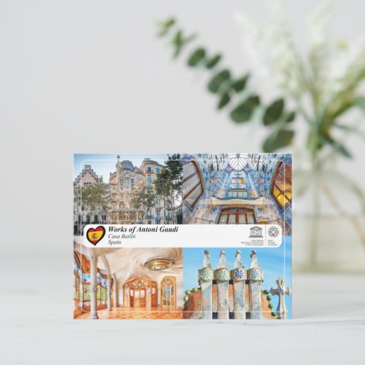 Carte Postale UNESCO WHS - Antoni Gaudí - Casa Batlló (Debout devant)