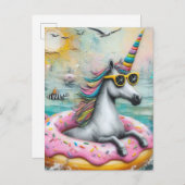 Carte Postale Unicorne adorable flottant dans une noix de muscad (Devant / Derrière)