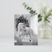 Carte Postale Unicorne dans la baignoire (Debout devant)