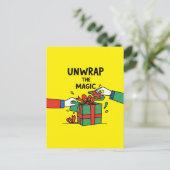 Carte Postale Unwrap the Magic Christmas Gift (Debout devant)