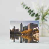 Carte Postale USA, Nebraska, Omaha, Gene Leahy Mall, Skyline (Debout devant)