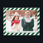 Carte Postale Vacances Joyeuses Modernes Photo Grandes Têtes Ver<br><div class="desc">Photo de Holidays Green Stripes Holiday Postcard</div>