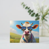 Carte Postale Vache avec lunettes de soleil (Debout devant)