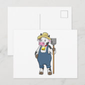 Carte Postale Vache en tant que fermier avec fourche (Devant / Derrière)