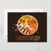 Carte postale Vache Lire du lait hors du nez (Devant / Derrière)