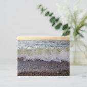 Carte Postale Vagues frappant la plage au bord de la plage 2 (Debout devant)