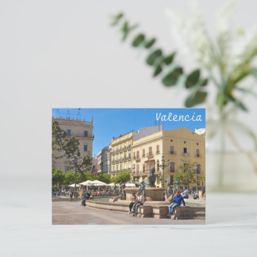 Carte Postale Valence (Debout devant)