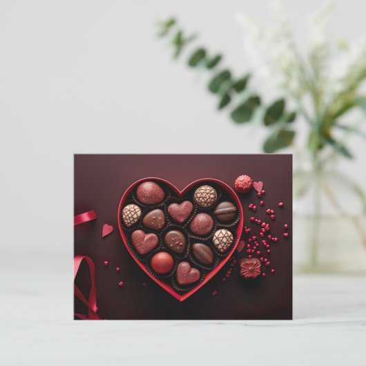 Carte Postale valentine s day chocolates en heart shapbox (Debout devant)