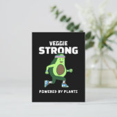 Carte Postale Veggie Strong, Alimenté par les plantes (Debout devant)