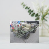 Carte Postale Véhicule de l'armée (Debout devant)