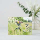 Carte Postale Vélo à fleurs (Debout devant)