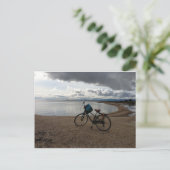 Carte Postale Vélo sur la plage (Debout devant)
