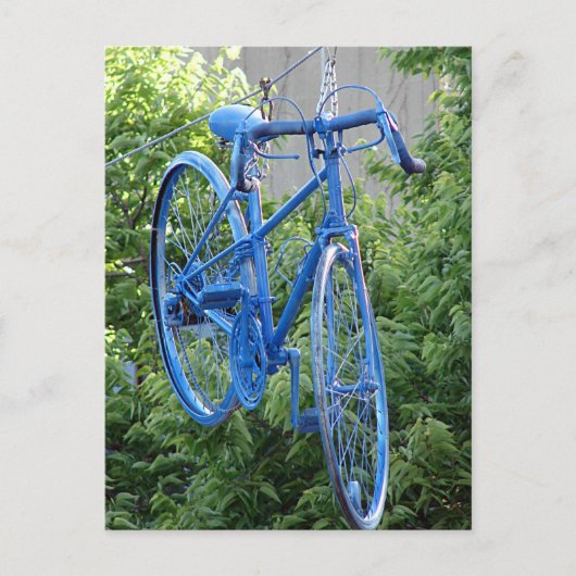 Carte Postale Vélo suspendu au-dessus de la rue (Devant)