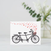 Carte Postale vélo tandem avec coeur rouge (Debout devant)