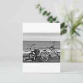 Carte Postale Vélos au bord de la mer (Debout devant)