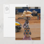 Carte Postale Vendre du pain au Ghana (Devant / Derrière)