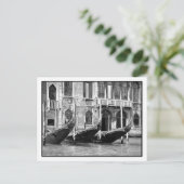 Carte postale Vénitienne Gondolas (Debout devant)