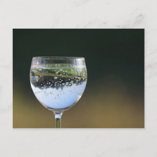 Carte Postale Verre avec boisson.