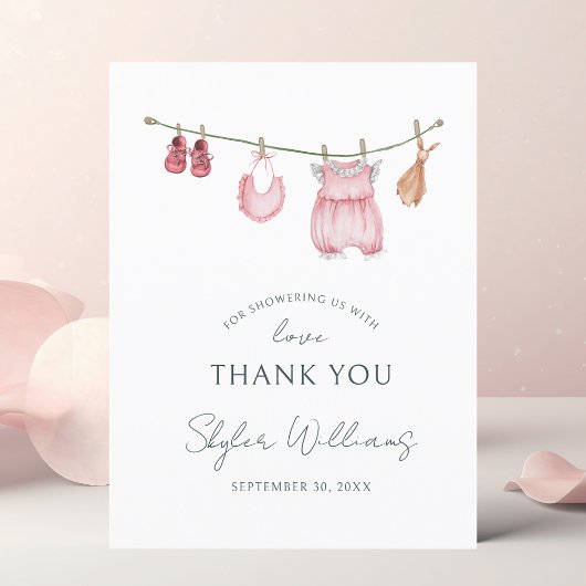 Carte Postale Vêtements de fille aquarelle Baby Shower minimalis