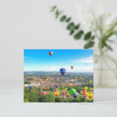 Carte postale Vibrant Balloon Fiesta (Debout devant)